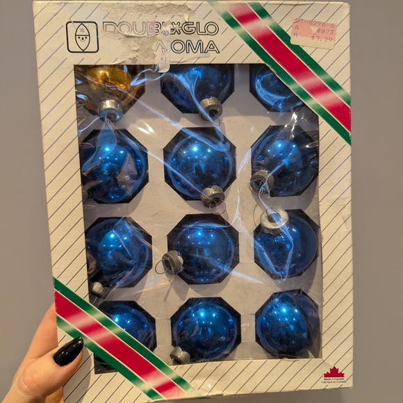 double glo Other - Double Glo Blue And 1 Gold Christmas Ornaments